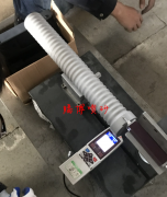 寧波某客戶(hù)為合金鋼螺栓和鑲件，風(fēng)力發(fā)電葉片襯套定制的專(zhuān)用噴砂